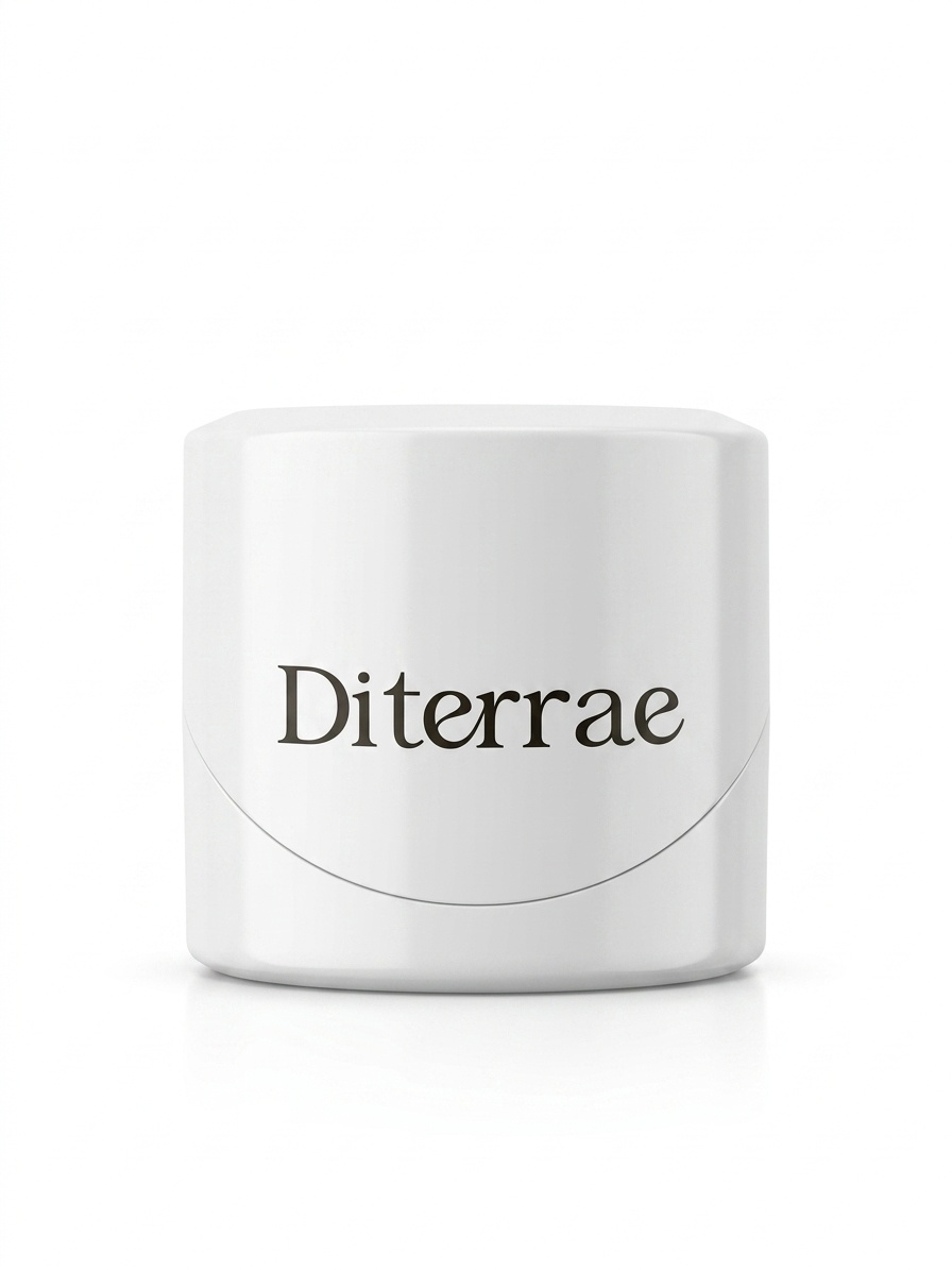 Aromatizador elétrico de porcelana branca da marca Cuenca Natural conectado a uma tomada de parede em um ambiente limpo e zen.